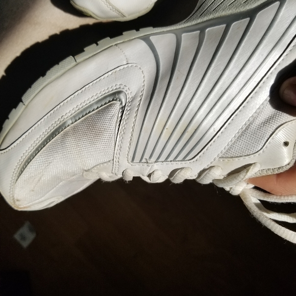 Nike shoes - Picture 6 of 8